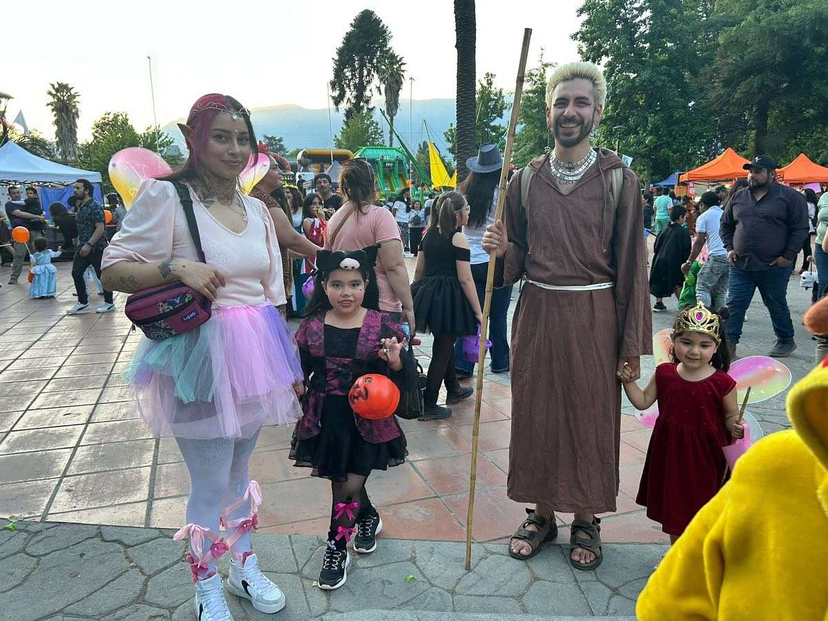 Miles de familias de Graneros festejaron Halloween.