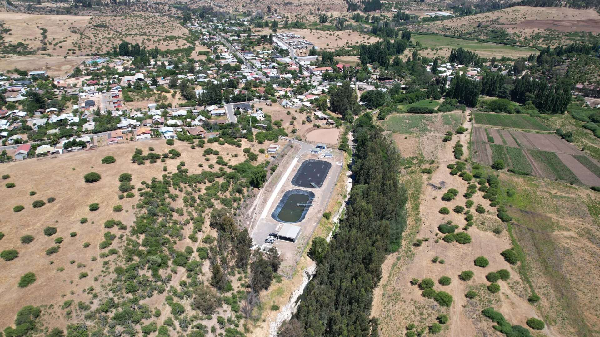 Nueva planta de tratamiento de aguas servidas inaugurada en la localidad.