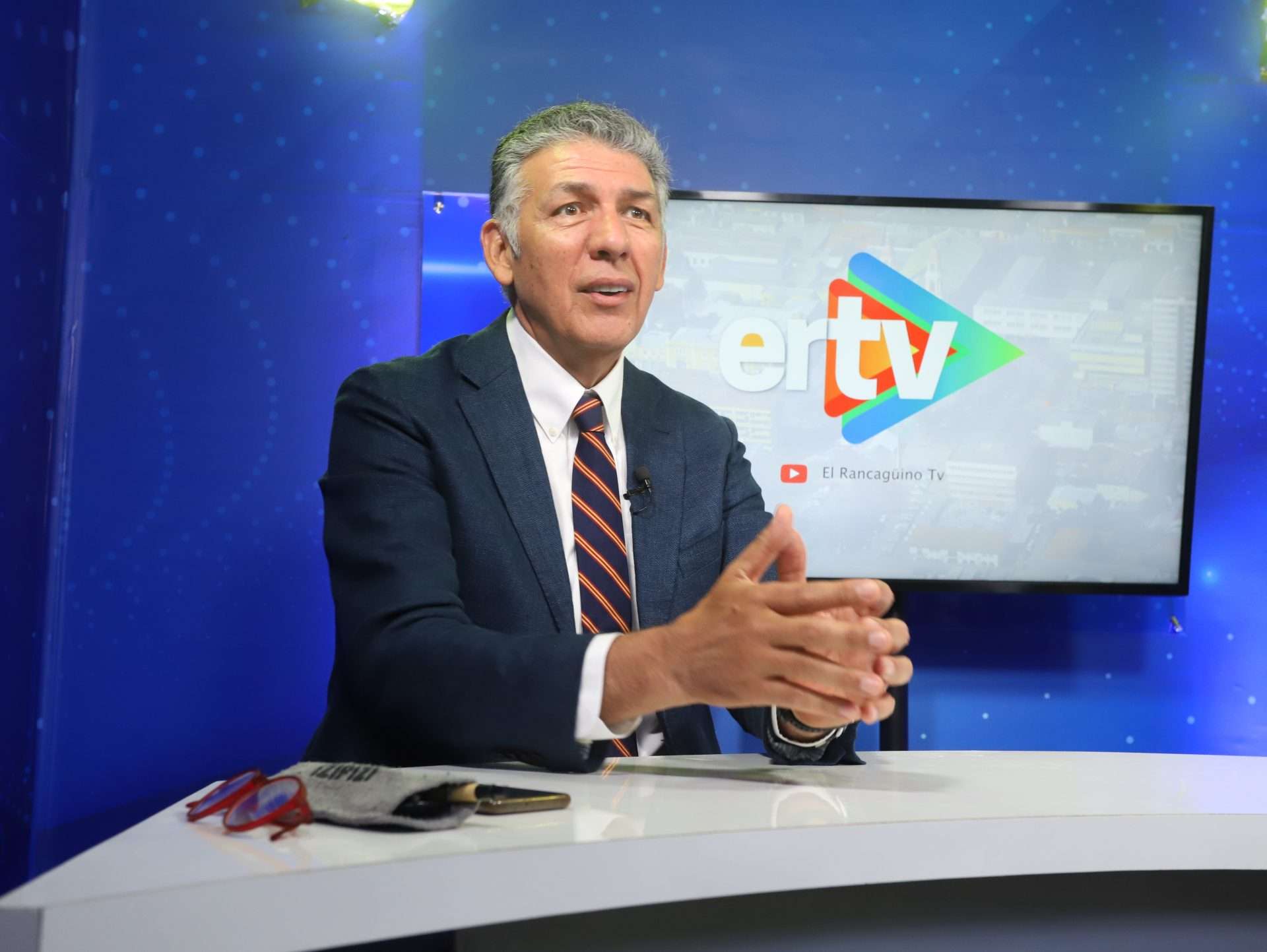 Se espera que la votación de este domingo presente resultados a más tardar a las 20 horas.