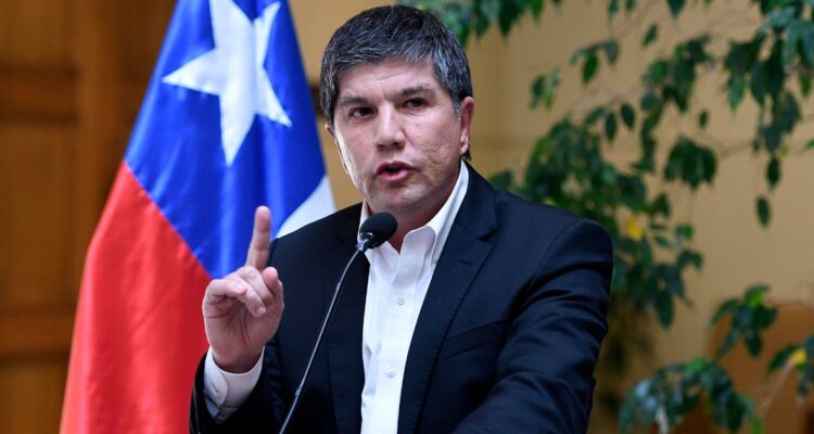 Posible arresto de Manuel Monsalve debido a una acusación de violación.