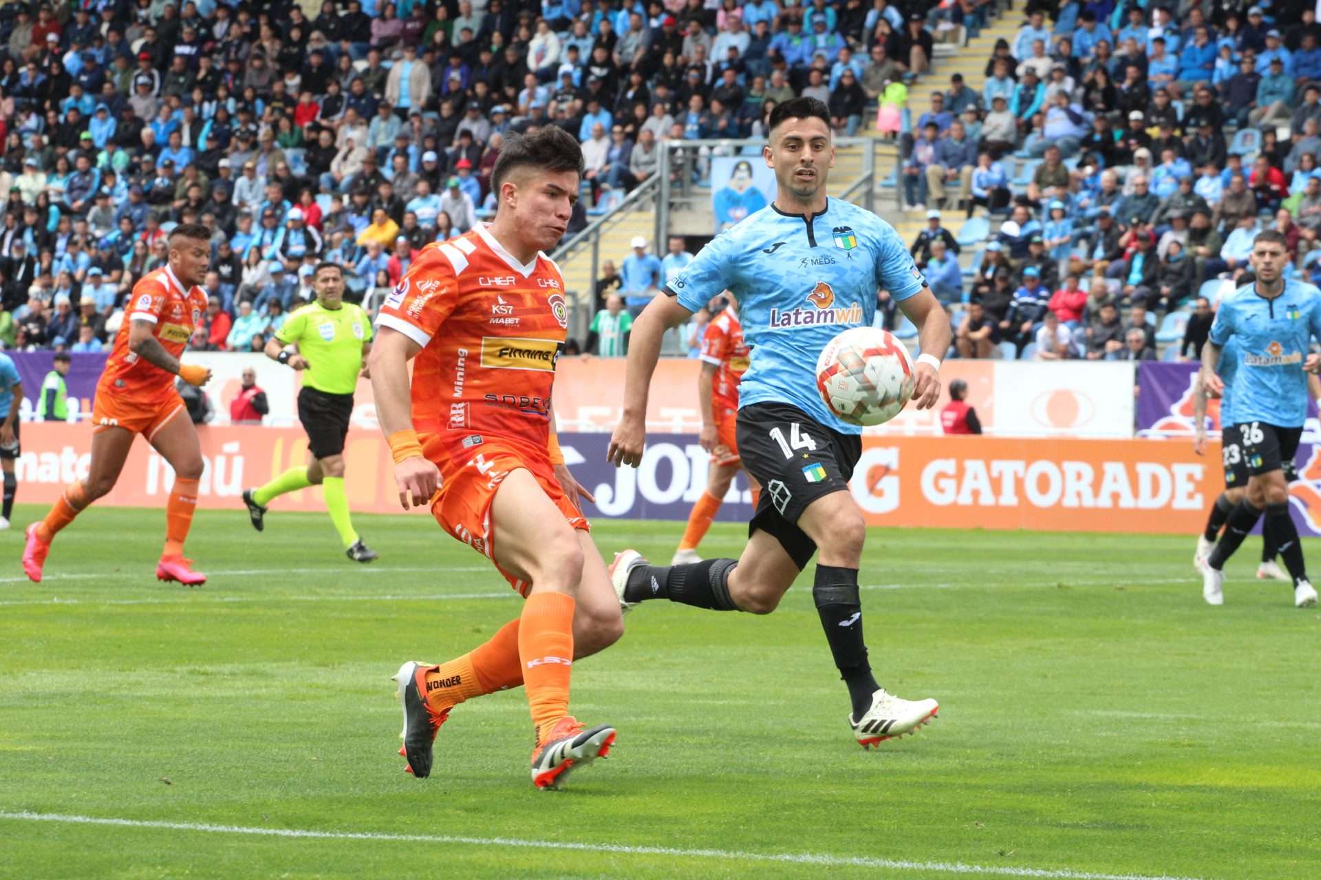 En un decepcionante partido, O’Higgins recibió una goleada a manos de Cobreloa.
