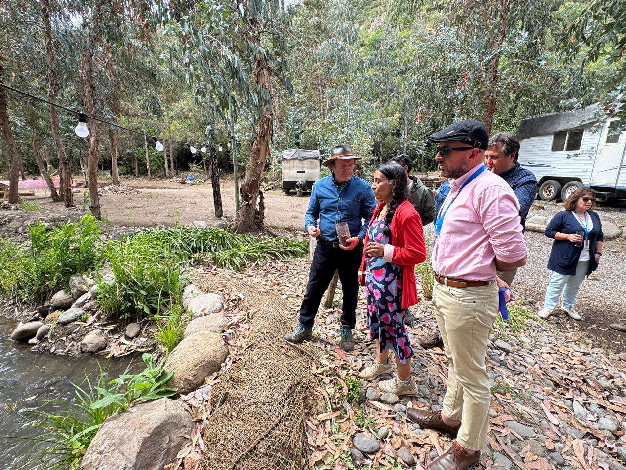 Acuicultor de San Fernando obtiene financiamiento nacional para mejorar el cultivo terrestre de truchas.