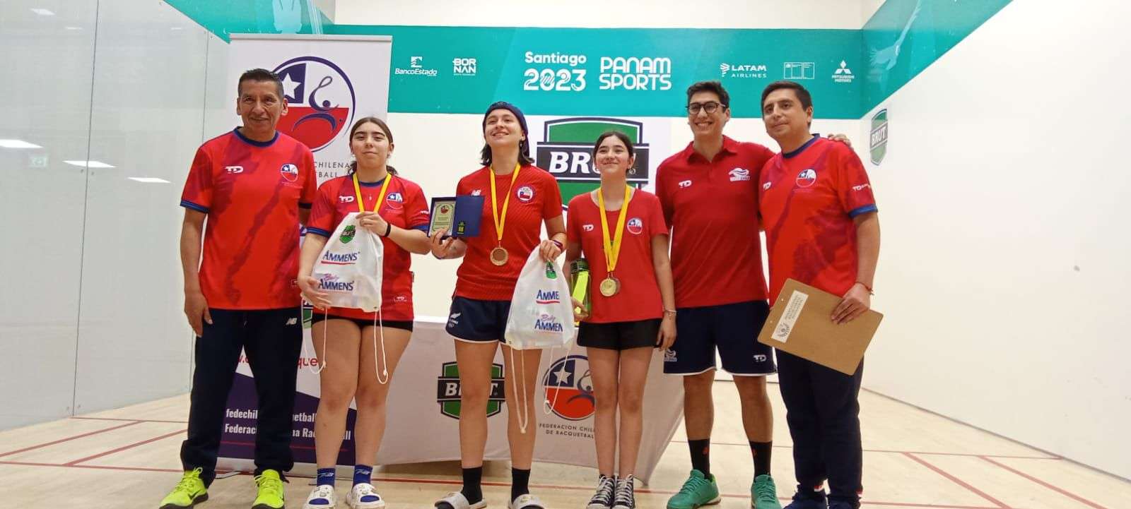 Destacan deportistas de O’Higgins en el Torneo Nacional Junior de Racquetball.