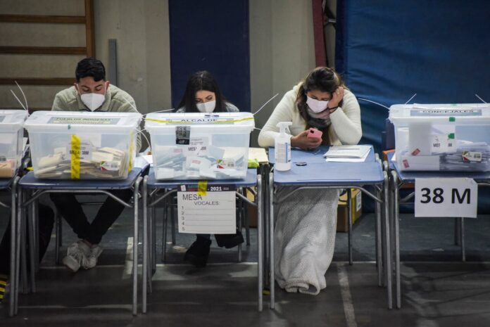 La Tesorería abonará por adelantado el bono a los vocales de mesa.