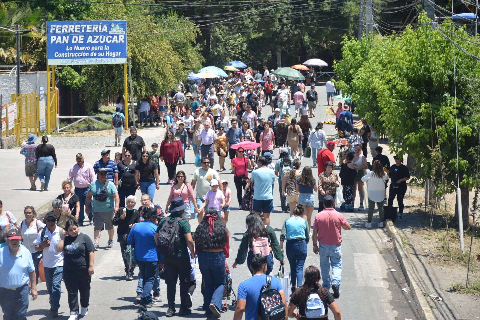 Miles de fieles acudieron al santuario de La Compañía para la celebración de la Inmaculada Concepción.