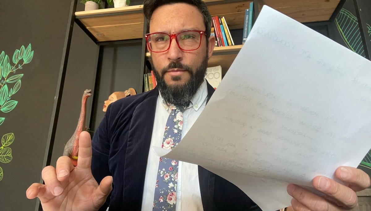 Querella por abuso sexual: Concejal electo de RN en Valparaíso afirma que la denunciante ha presentado más de 10 acusaciones infundadas.