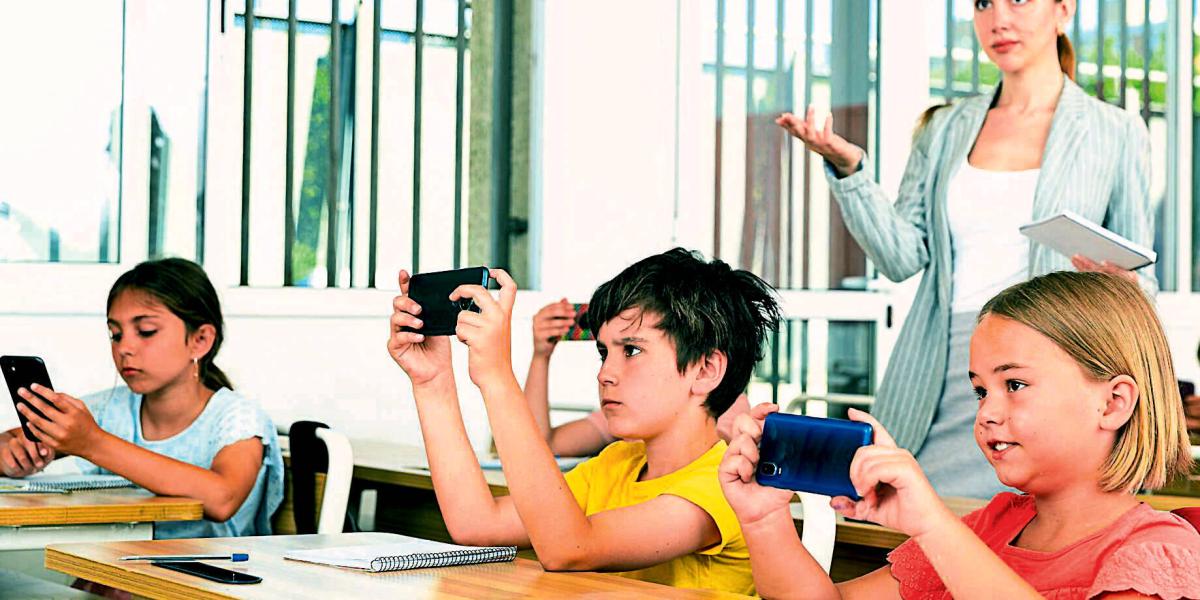 Brasil: Nueva ley limita el uso de celulares en las escuelas.