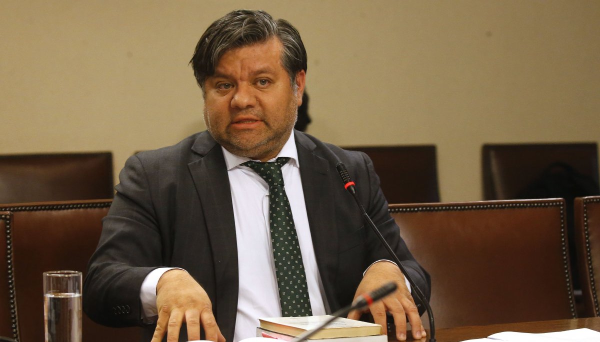 Despliegan operativo en la oficina y vivienda del abogado querellante del PS por filtraciones en el marco del «Caso Audio».