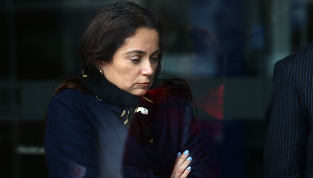 Leonarda Villalobos pide anular su prisión preventiva citando el traslado de Manuel Monsalve a otra cárcel.