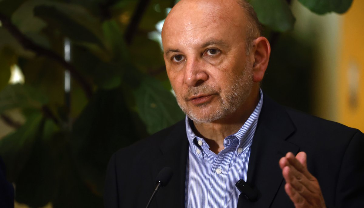 Senador Juan Luis Castro sobre la devolución de montos de isapres: «Existen responsabilidades compartidas».