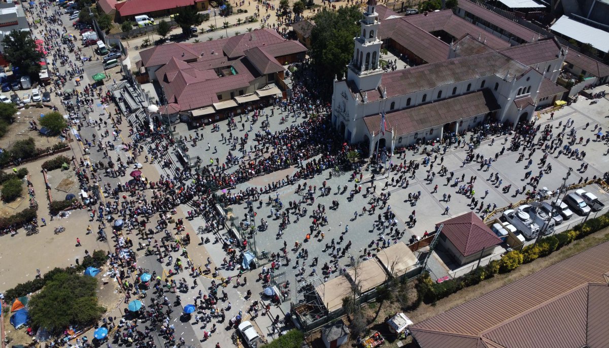 Multitudinaria peregrinación a Lo Vásquez: Un millón y medio de devotos arribaron a Casablanca.