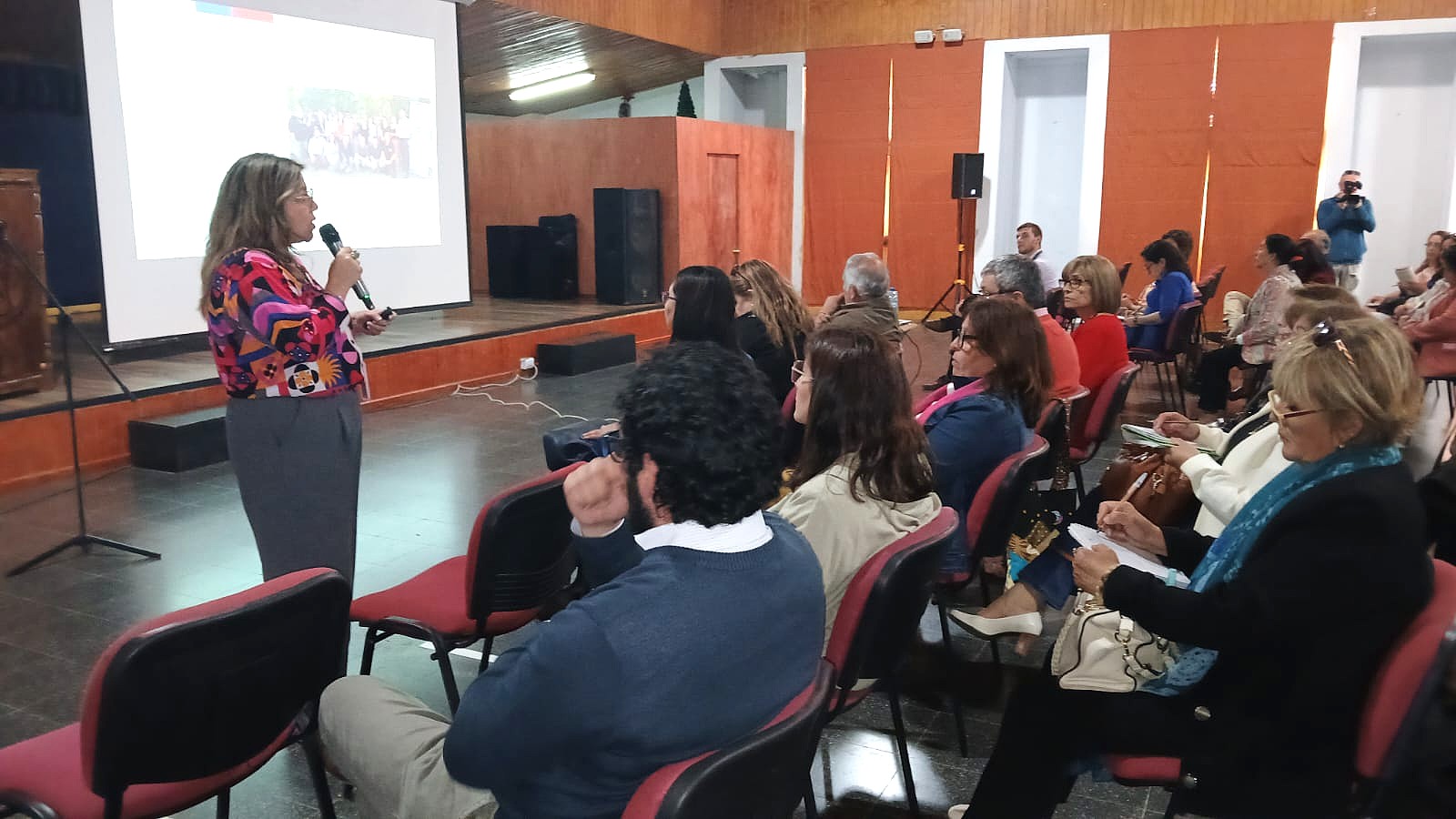 Los encuentros del SLEP Maule Costa aportan claridad a los directores respecto al traspaso educativo.