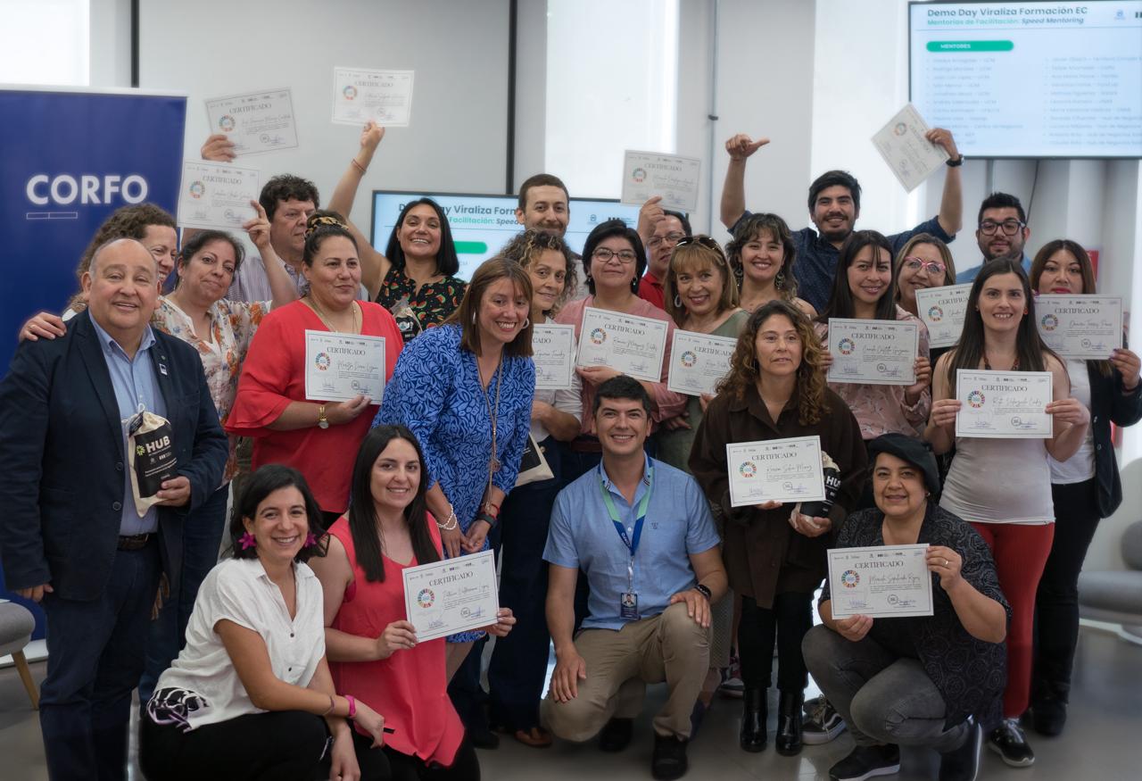 Emprendedores y empresarios de la región del Maule se formaron en modelos de negocio con impacto.