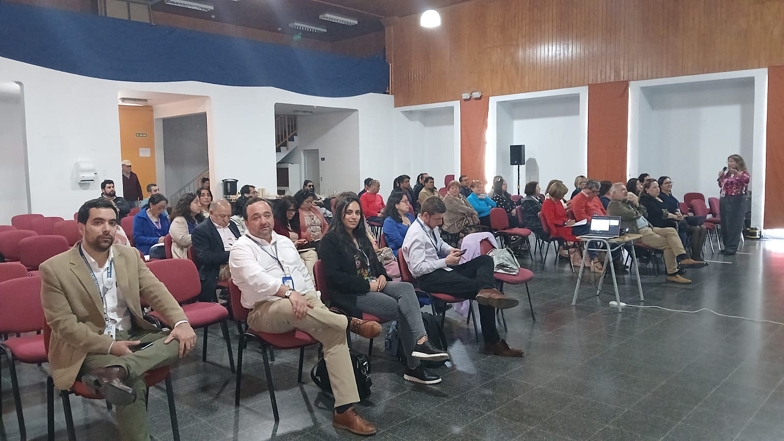 Directores de instituciones aclaran sus últimas preguntas antes de la transición educativa al SLEP Maule Costa.