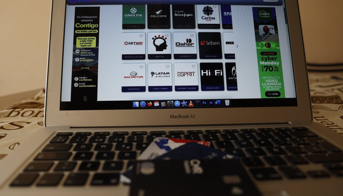 Subtel: El 94,3% de la población del país cuenta con acceso a Internet en sus hogares.