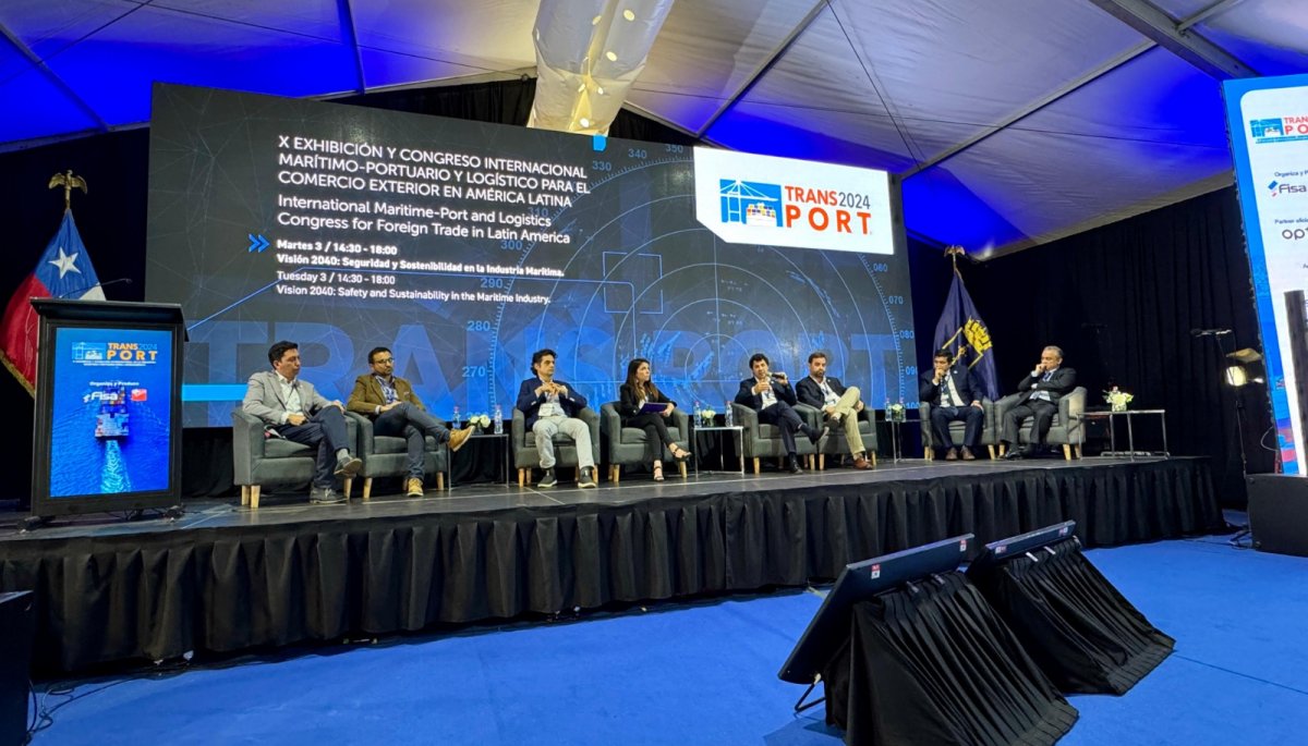 Puerto Valparaíso revela pormenores del desarrollo portuario en ExpoNaval 2024.