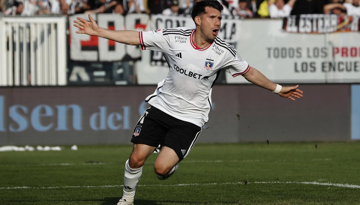 César Fuentes se desvincula de Colo Colo y se incorpora a Deportes Iquique para la Copa Libertadores.