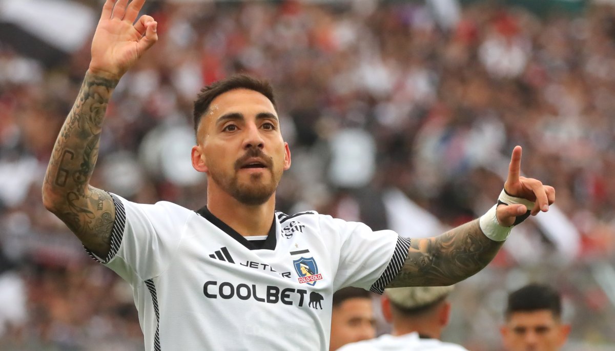 Afirman que Javier Correa podría abandonar Colo Colo y reaparecer en Estudiantes.