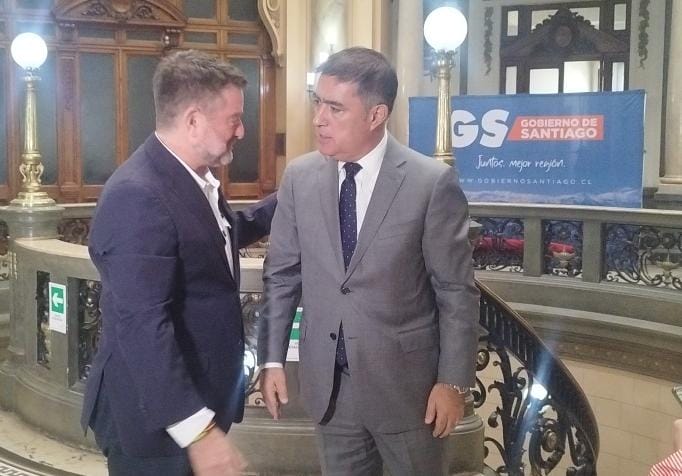 Alcalde electo de Santiago afirma que abordarán como un «problema» a los estudiantes tras el incidente del niño herido.