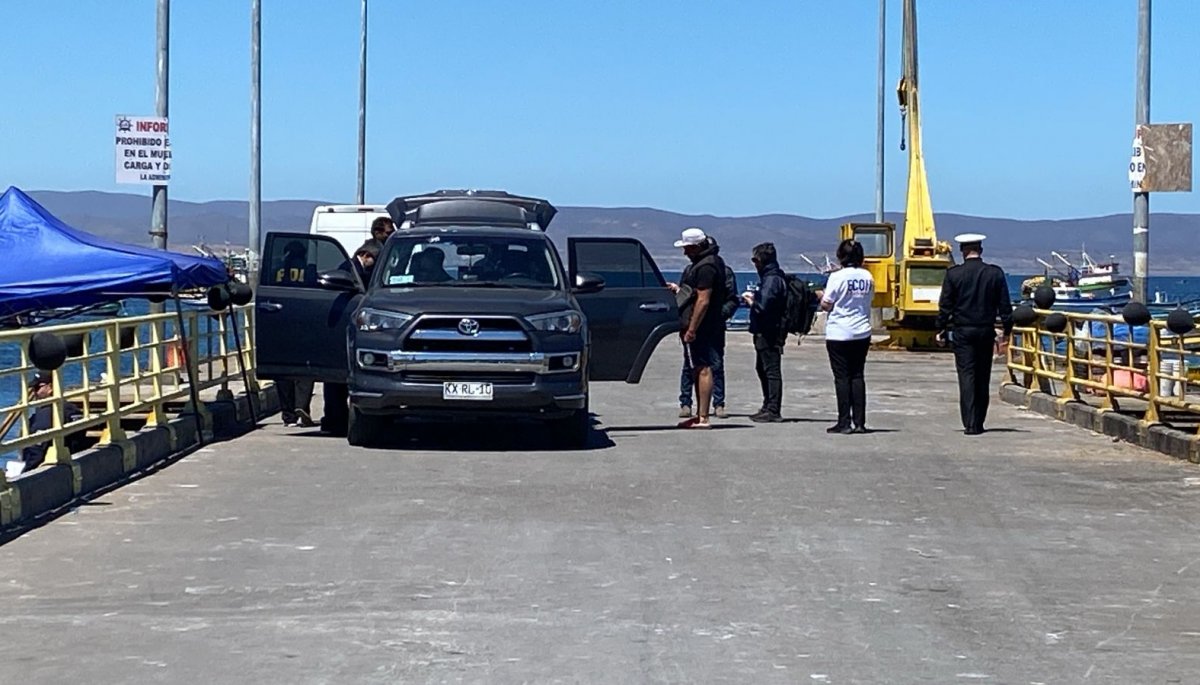 Encuentran sin vida a dos hombres en Playa Grande de Tongoy mientras extraían machas.