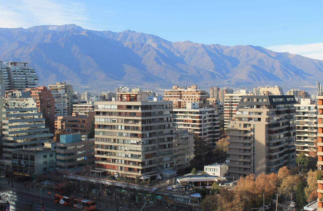 Descubre las comunas de la RM donde los precios de los departamentos han experimentado el mayor aumento.