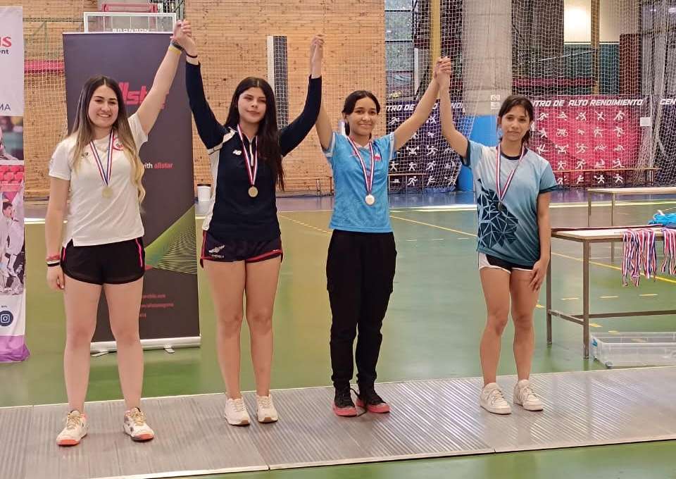 Esgrimistas de Rancagua brillaron en el Campeonato Chileno.