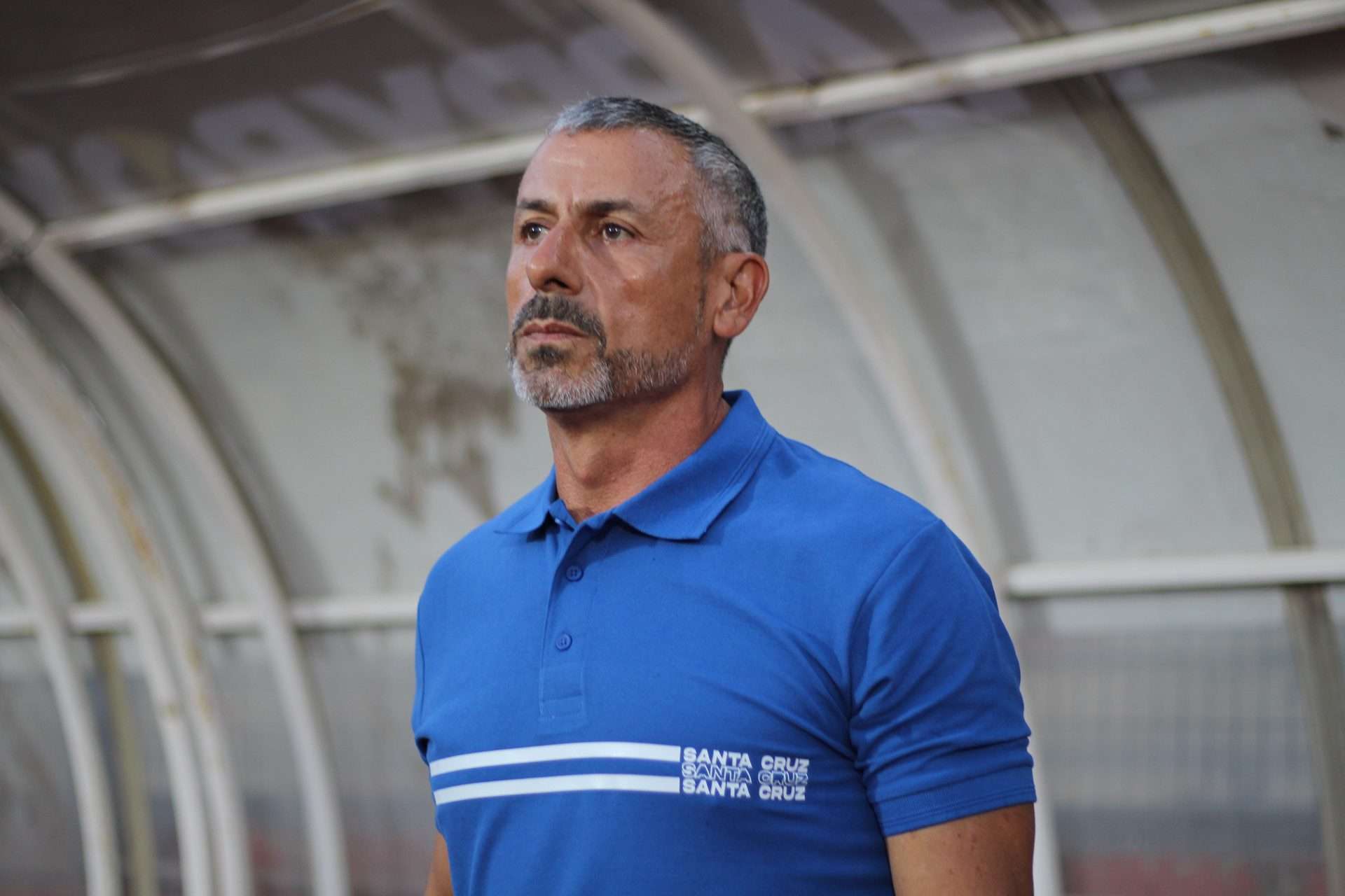 Hernán Peña seguirá en su cargo como director técnico en Santa Cruz.