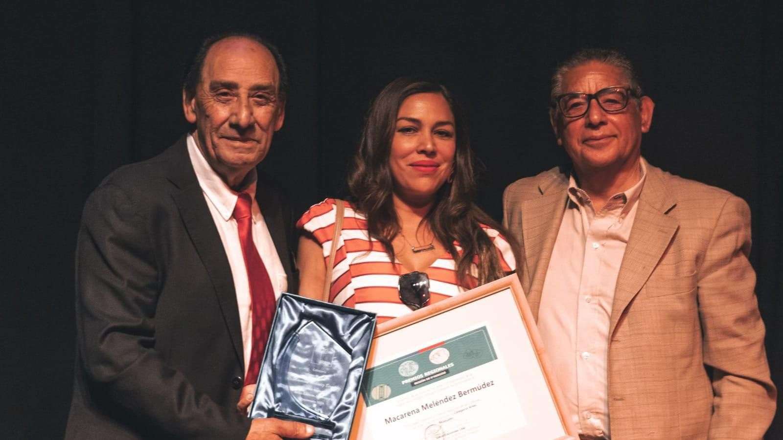 Maka Meléndez es galardonada con el Premio Regional de las Culturas, las Artes y el Patrimonio.