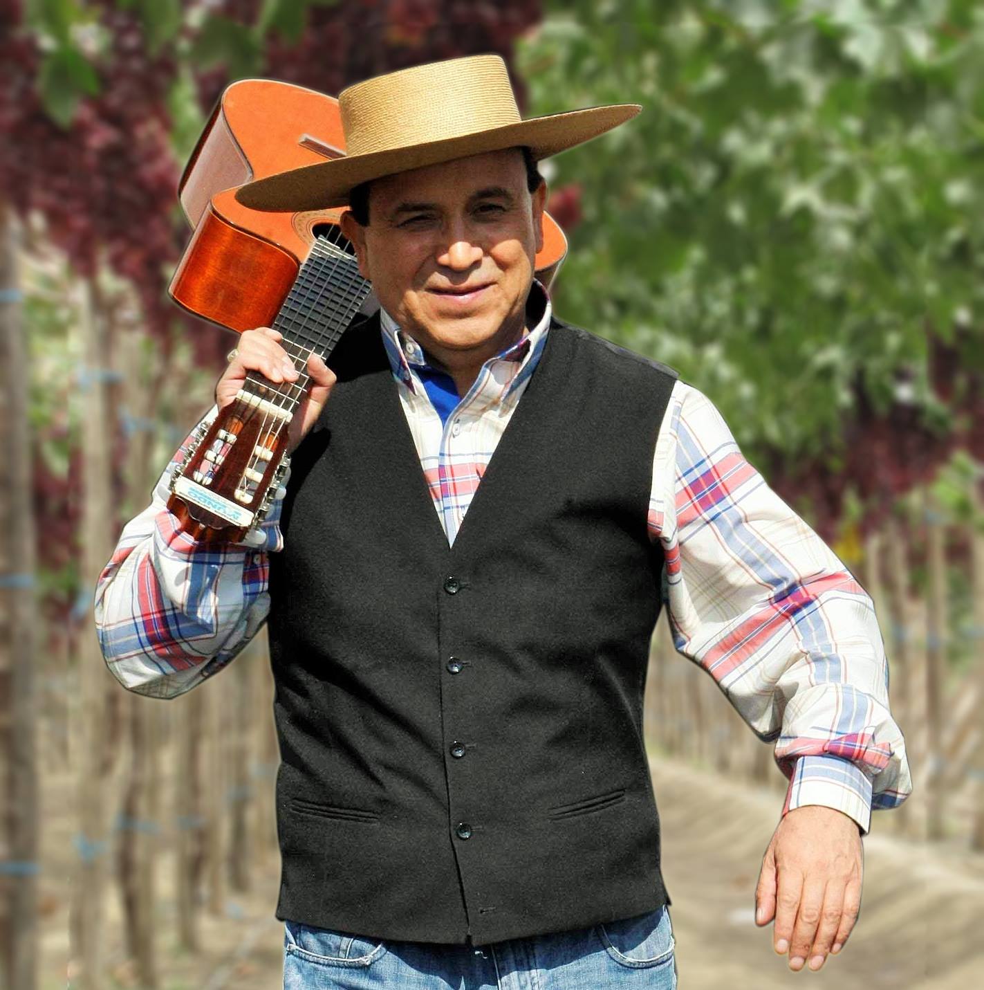 Cuatro décadas de música: El Monteaguilino presenta su nuevo disco y gira.