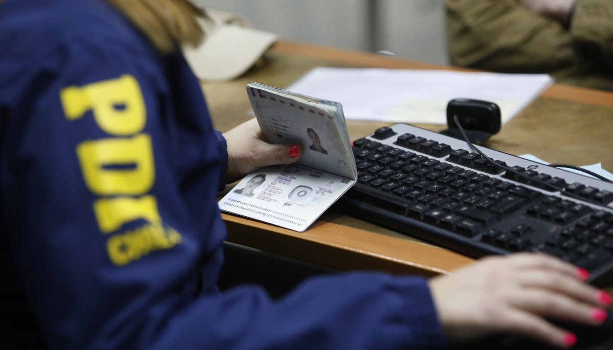 Se llevan a cabo varios operativos de supervisión de extranjeros en las zonas costeras de la Provincia de San Antonio.