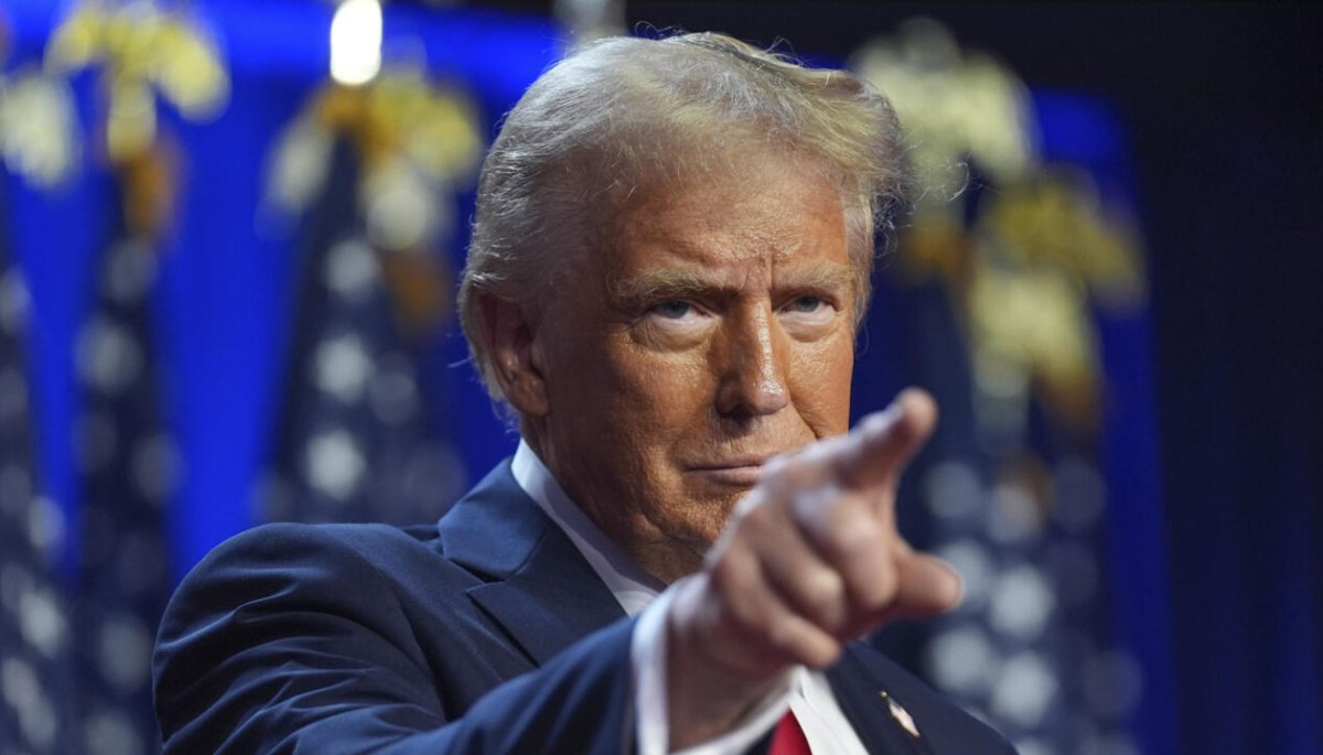 Trump denúncia la oleada de migrantes a EE.UU. y sostiene que estos provienen de «prisiones e instituciones mentales» de América del Sur.