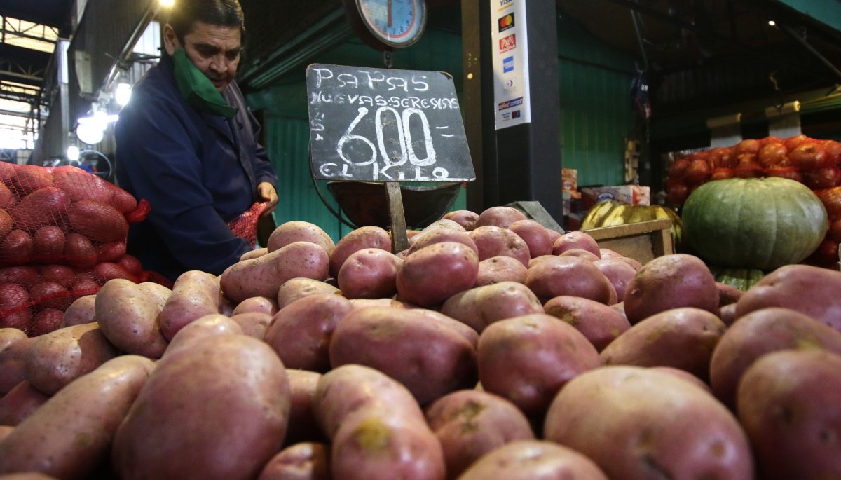 IPC de diciembre alivia las finanzas de los chilenos: presenta una disminución del 0,2% y la inflación de 2024 finaliza con un aumento del 4,5%.