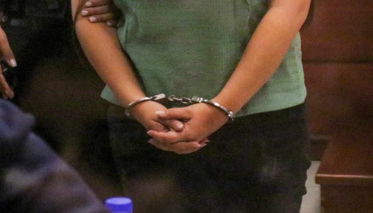 Una pareja venezolana que robó y asesinó a una anciana que los hospedó en su casa en San Antonio fue encarcelada de forma preventiva.