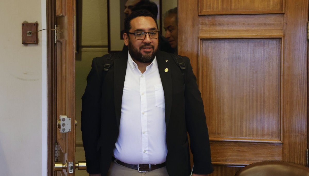 El Ministro de Educación respalda a los liceos emblemáticos a pesar de la disminución en la PAES: «Continúan generando buenos resultados».