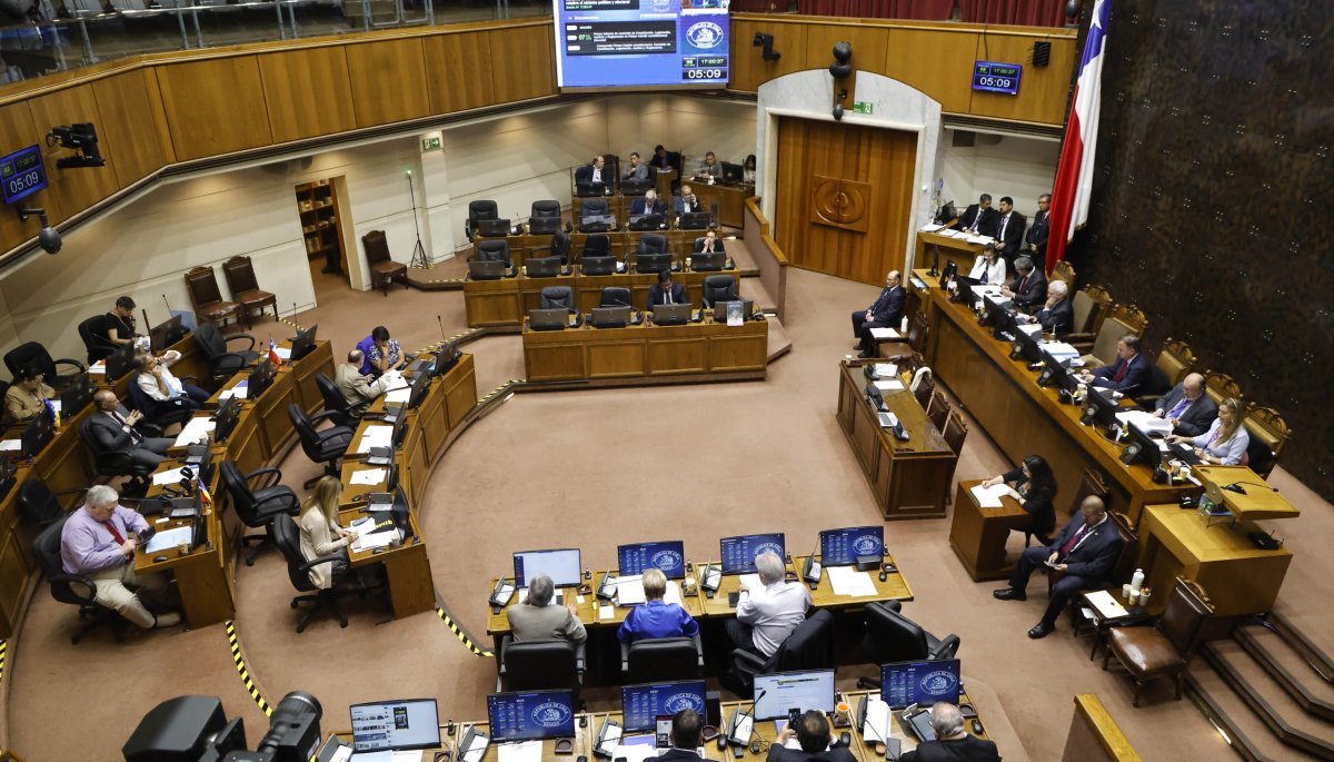 El Gobierno contempla la posibilidad de utilizar su atribución presidencial para convocar al Congreso y avanzar con la reforma previsional en enero.