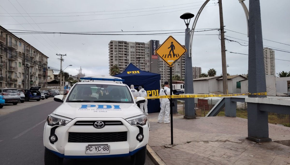 Hombre fallece en la calle en Coquimbo tras ser agredido con un arma blanca.