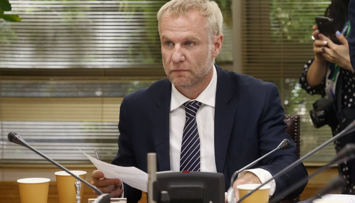 El senador Kast sostiene que la propuesta del Gobierno de establecer un inversor público que compita con las AFP «representa una muy mala señal».