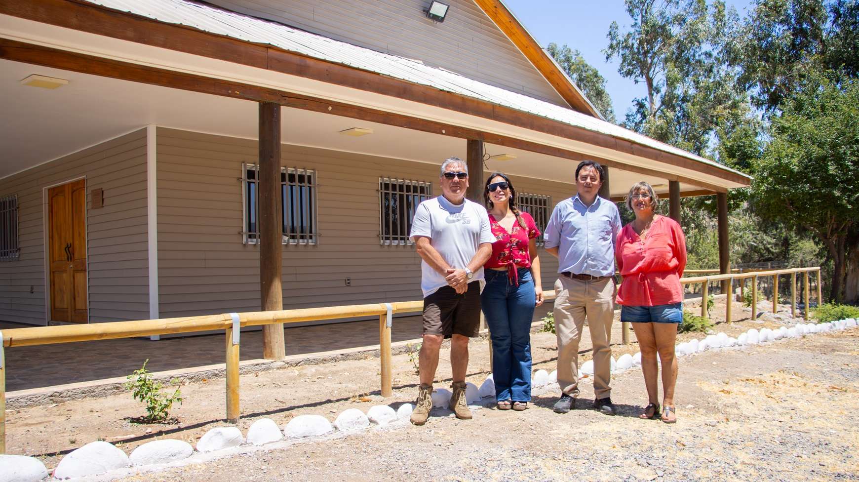 División El Teniente respalda mejoras en la sede comunitaria de Chacayes.