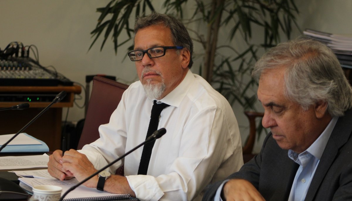 Lagos Weber, ante la «semana clave» de la reforma previsional, afirma que «el desafío radica en mejorar las pensiones de los jubilados actuales».