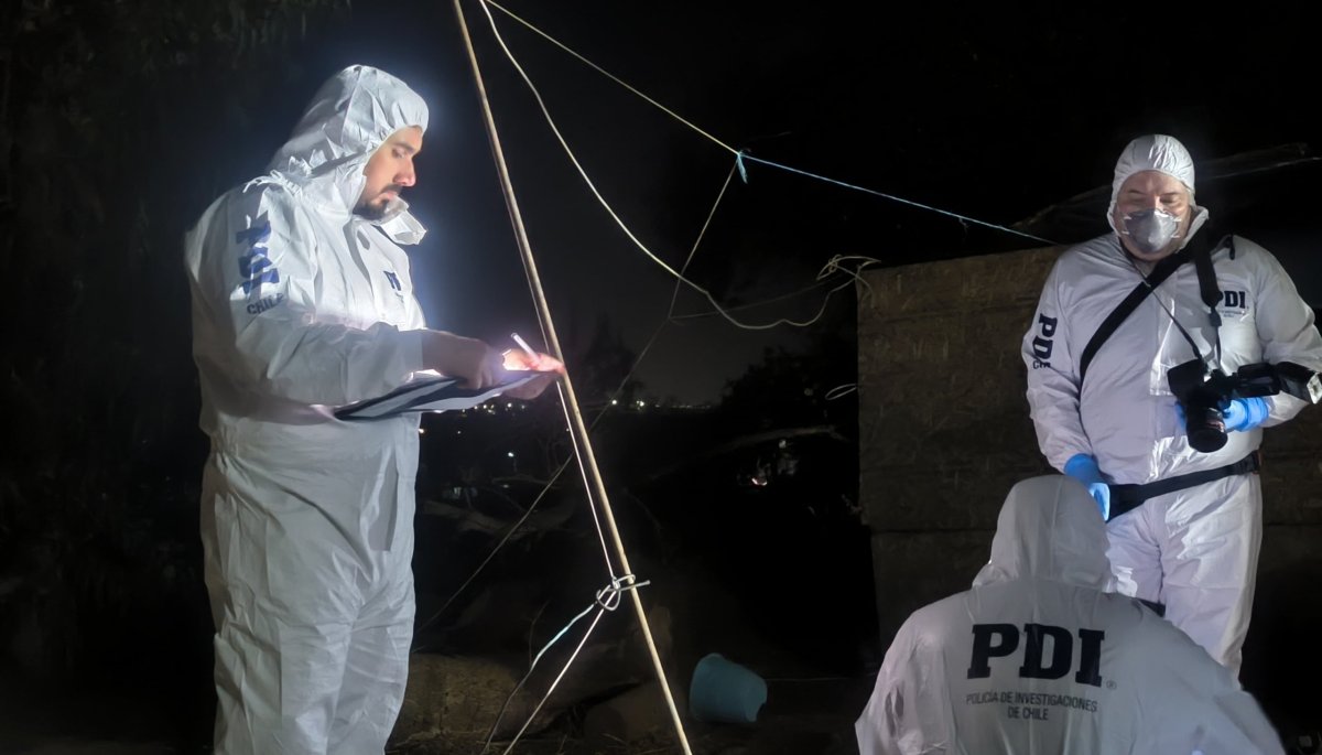 Tremendo asesinato en Limache: Un joven de 23 años agrede a golpes y apuñaladas a un hombre de 62 con quien se encontraba en una vivienda.