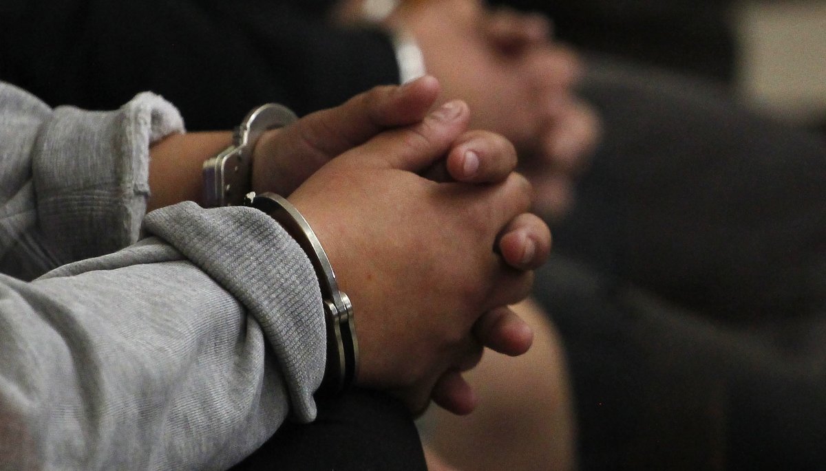 Prisión preventiva para individuo que causó incendio forestal en Villa Alemana.