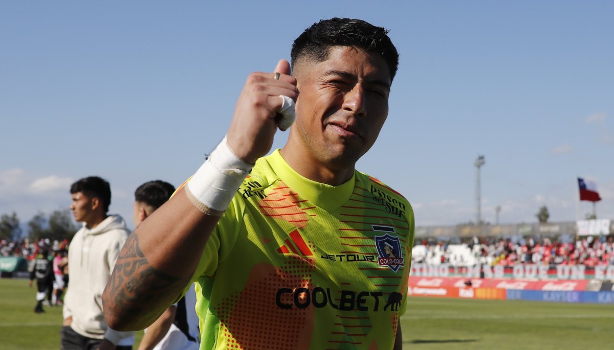 El directorio de Blanco y Negro ratificó la permanencia de Brayan Cortés en Colo-Colo.