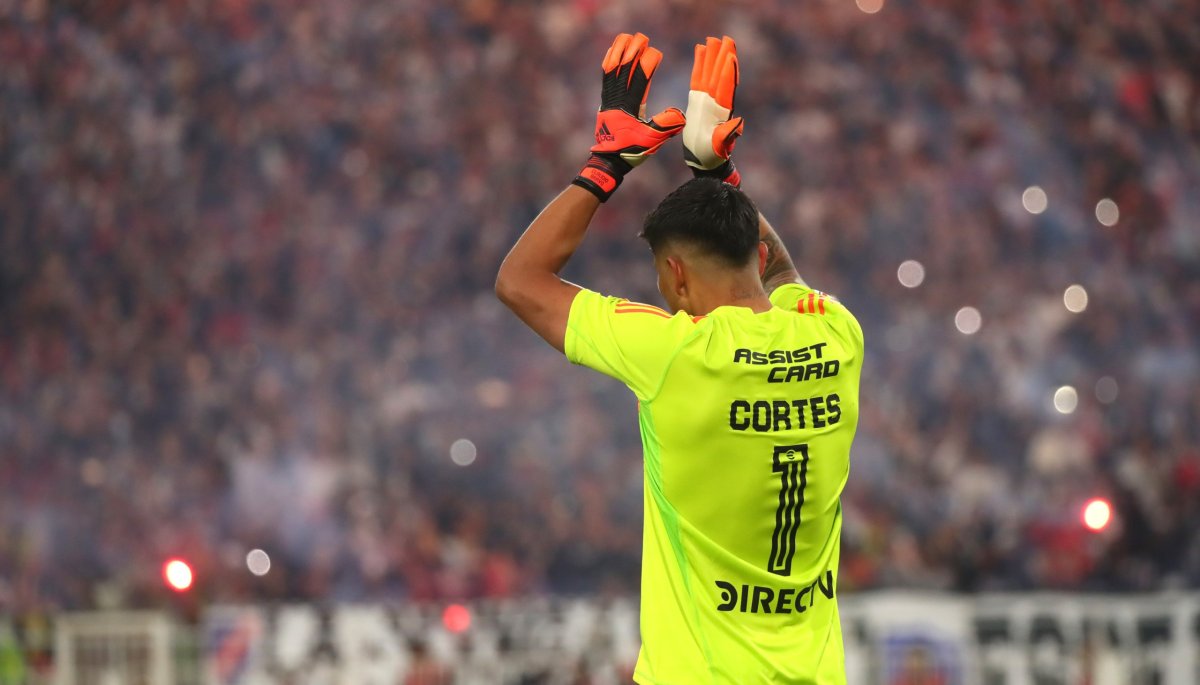 Finaliza la incertidumbre: Colo Colo anunció la renovación de Brayan Cortés.