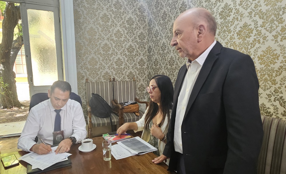 Senador Castro dirige encuentro para discutir estrategias de seguridad en centros de salud de O’Higgins.
