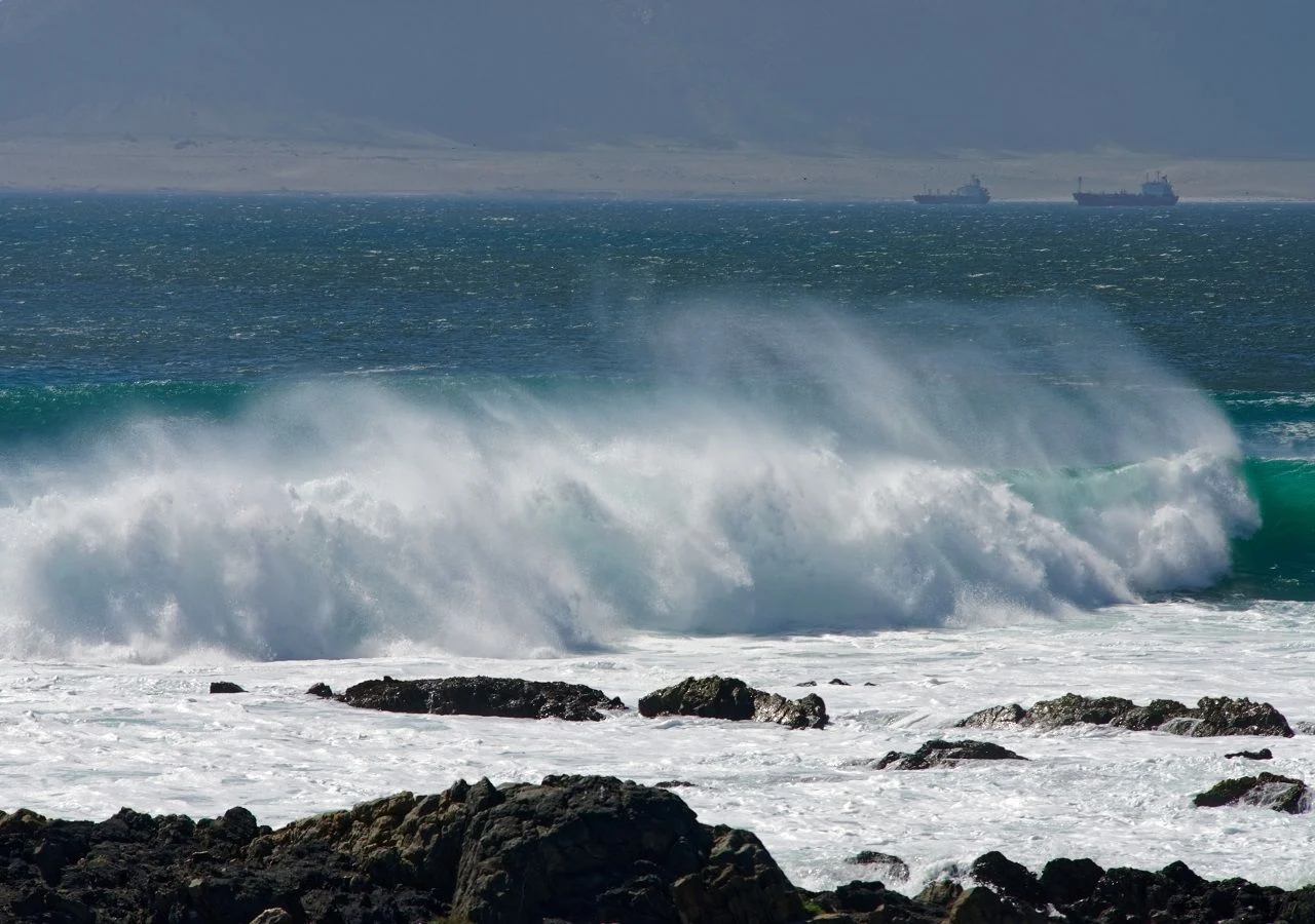 Marejadas en la costa chilena: ¡Atención en las playas!