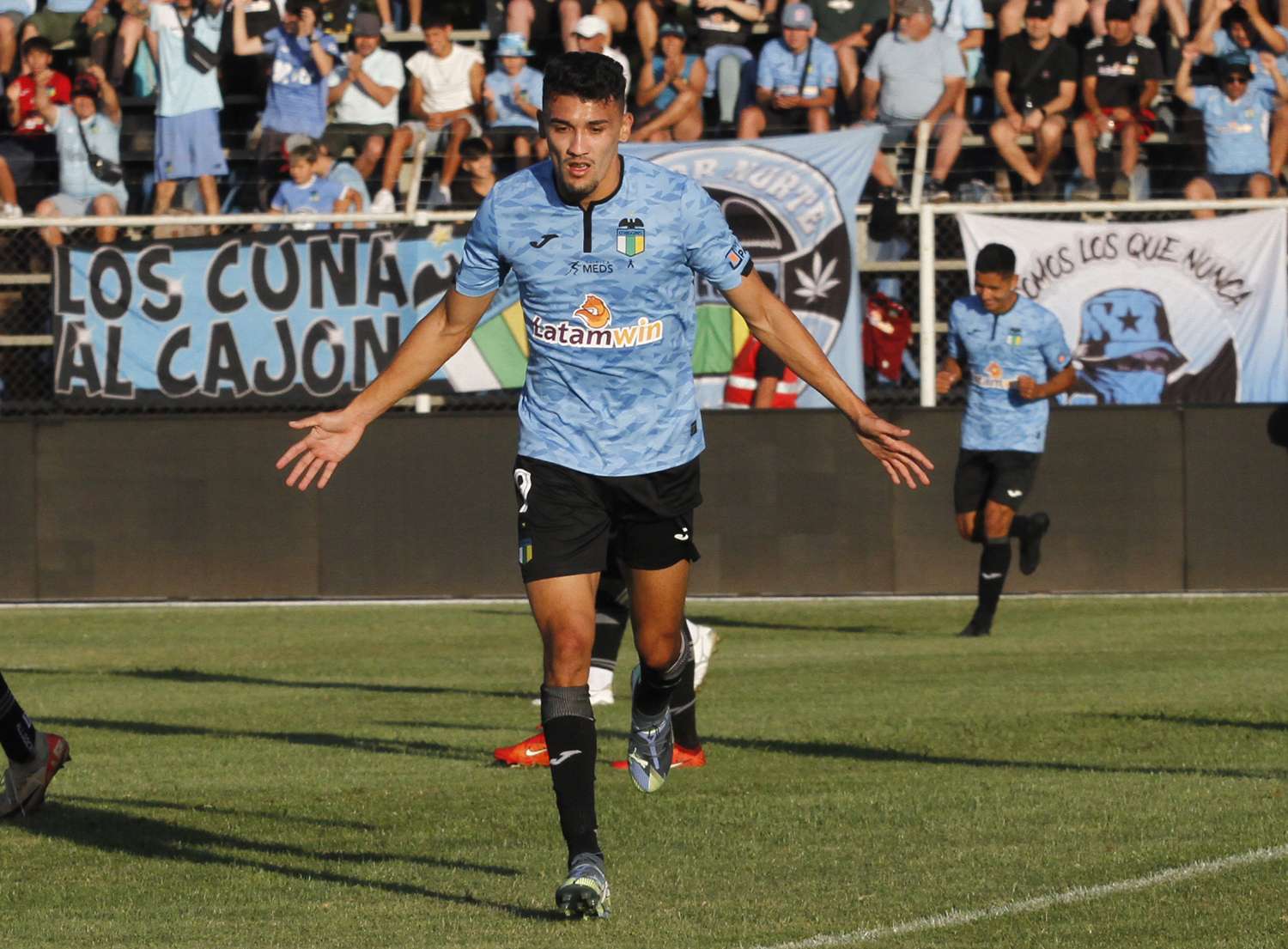 Meneghini destacó el desempeño del equipo al anticipar el debut en la Copa Chile.