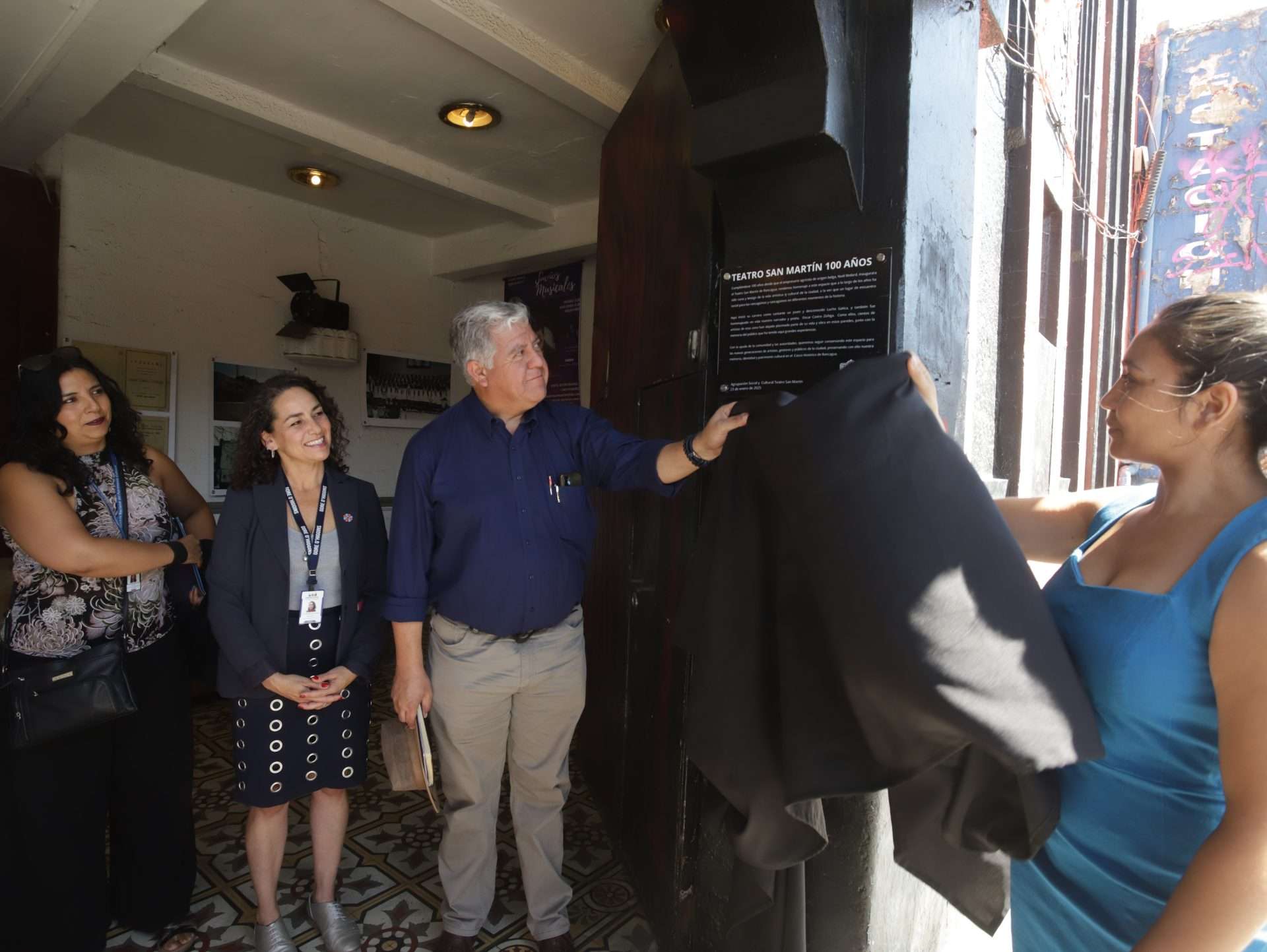 Un centenario del teatro San Martín marcado por la incertidumbre.