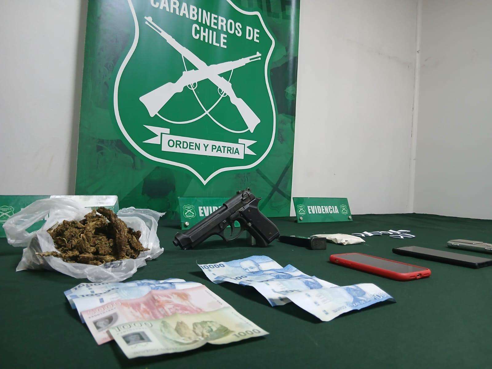 Detenido por posesión de drogas y arma de fuego en su casa en Quinta de Tilcoco.