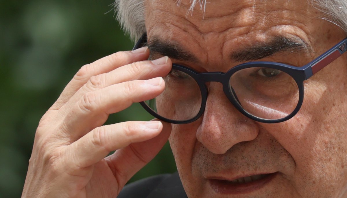 Ministro Marcel se distancia de la propuesta de un inversor público en la reforma previsional.