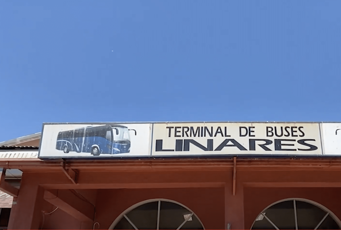 Anuncian modificación en las tarifas del transporte público de Linares.